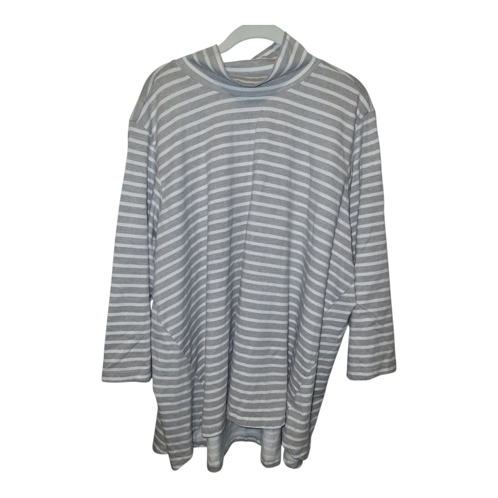 Striped Gray Women's Blouse SIZE 2X (J0009)
